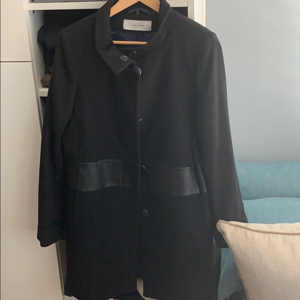 TAHARI WOOL AND LEATHER BLACK COAT SIZE 12